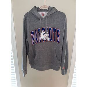 New England Patriots Retro Mitchell & Ness Hoodie Medium Grey